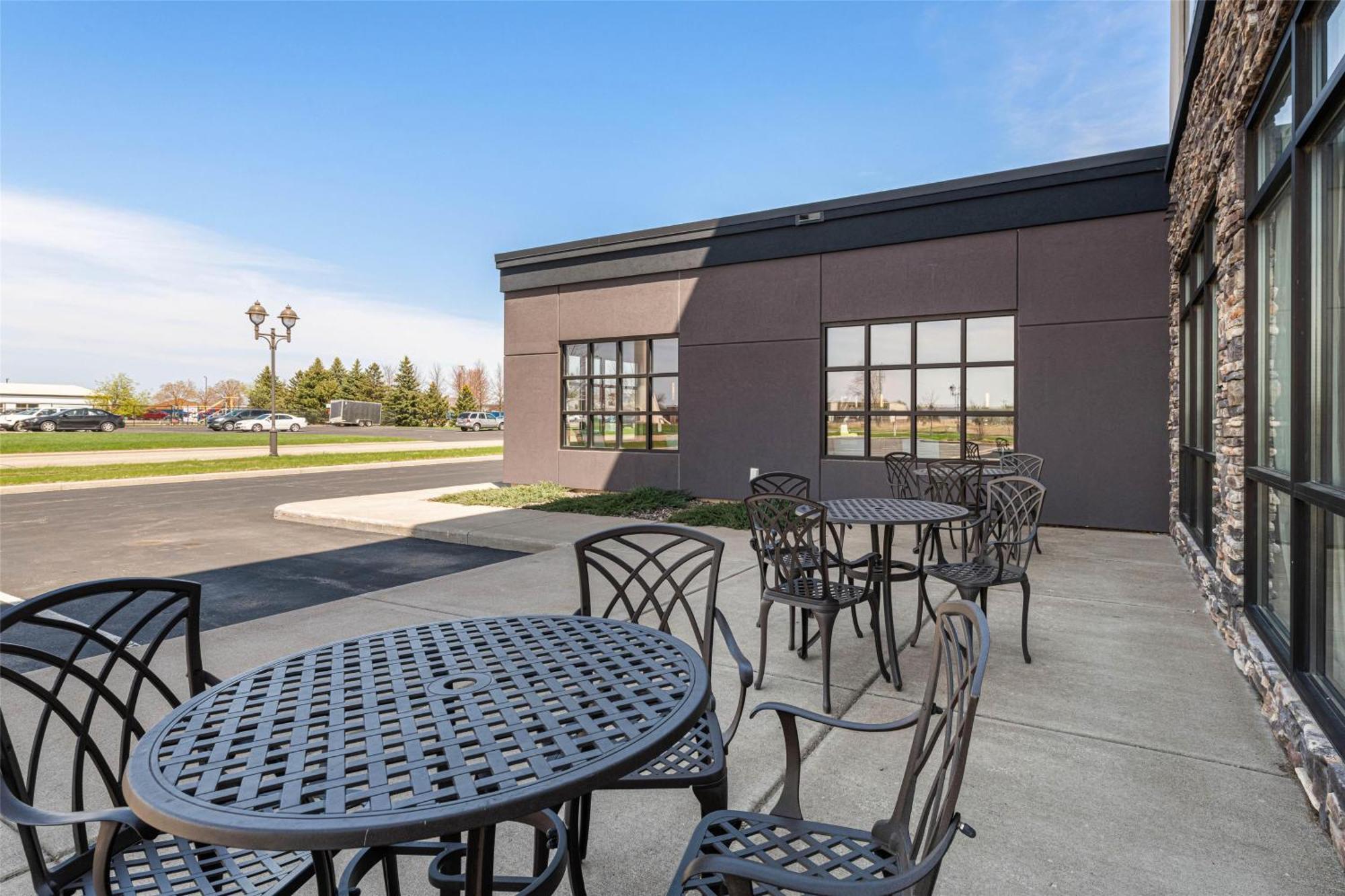 Best Western Plus New Richmond Inn & Suites Екстер'єр фото